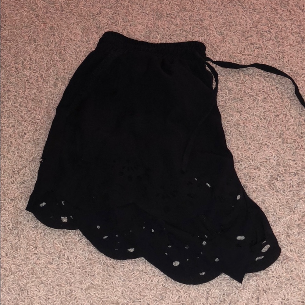 Brandy Melville black shorts